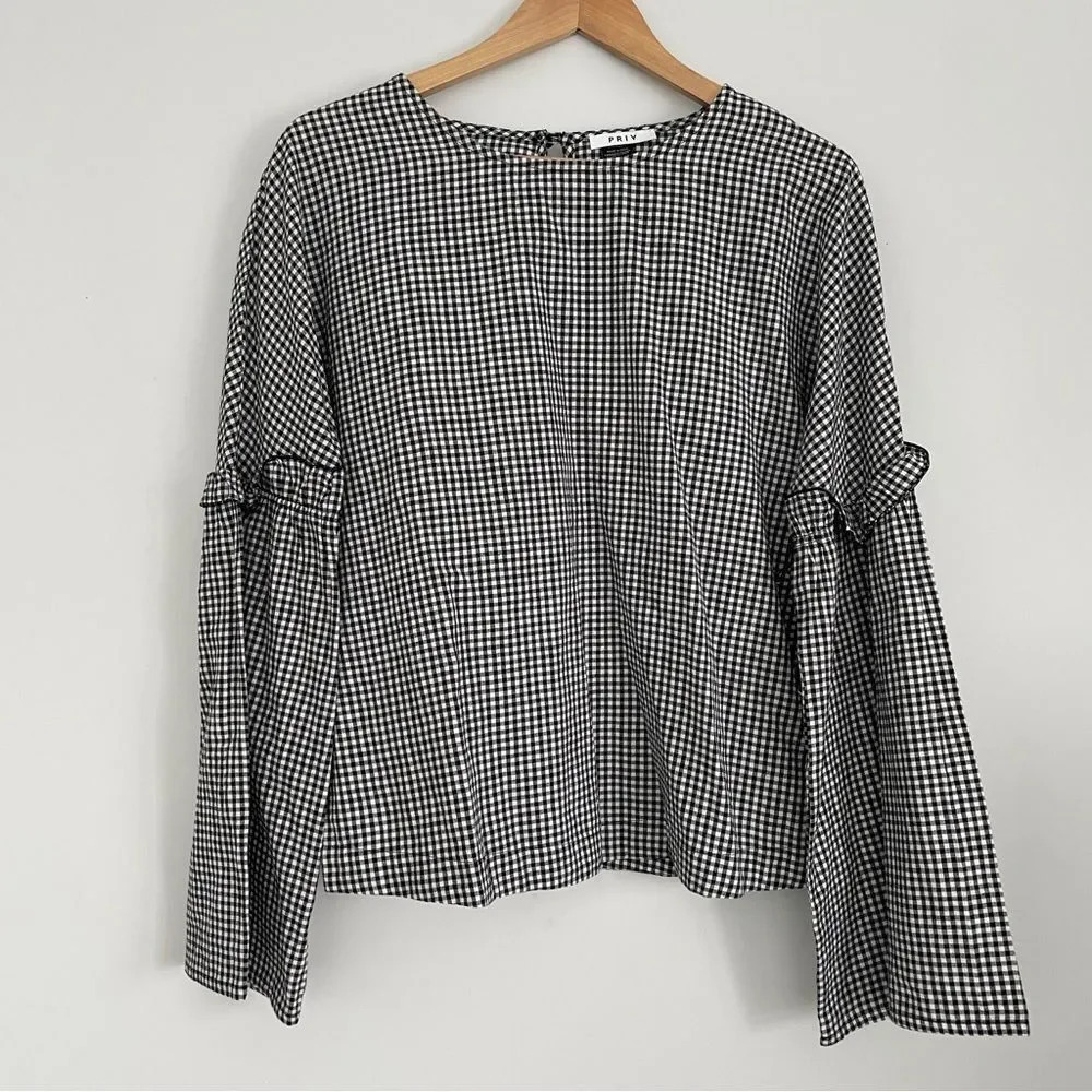 NWOT PRIV black & white  cotton gingham blouse with flare sleeves‎ M